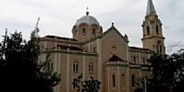 Igreja Matriz de Santa Isabel-Foto:vladimir1966