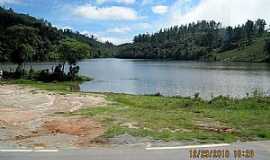 Campos do Jordo - Campos de Jordo-SP-Lago prximo ao Pico Itapeva-Foto:Paulo Freitas Gomes