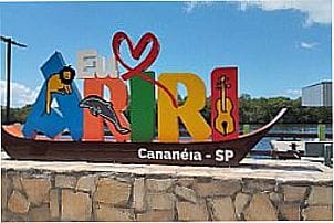 Imagens da Vila Ariri em Canan�ia - SP