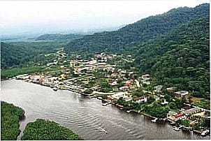 Imagens da Vila Ariri em Canan�ia - SP