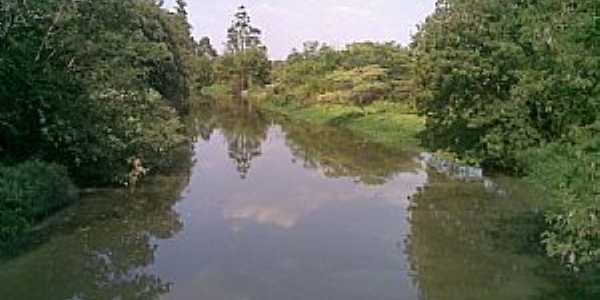 Rio Capivari, limite dos municpios de Capivari e Rafard - Por zardeto