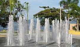 Caraguatatuba - Fonte na Prainha em Caraguatatuba-SP