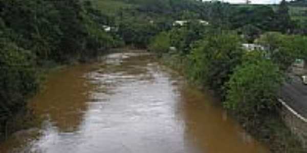 Rio Paraiba do Sul foto Marcelo Parise Petaz