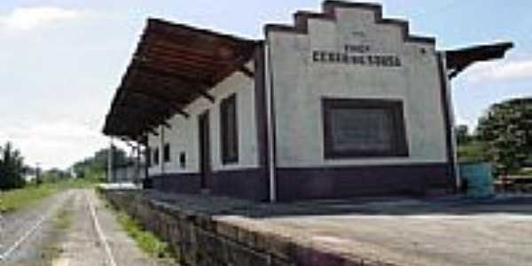 Estao Ferroviria de Cezar de Souza-Foto:Jose Carlos Quiletti