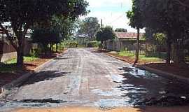 Conceio de Monte Alegre - Conceio do Monte Alegre-SP-Asfaltamento em Rua do Distrito-Foto:www.paraguacity.com 