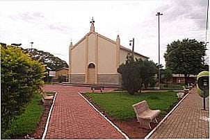 Pequena Igreja em Dallas, distrito de Palmeira D�Oeste - SP