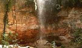 Echapor - Cachoeira de 30mts de altura e Gruta em Echapor-Foto:Renato G. Raposo