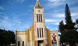 Echapor - Igreja Matriz de N.Sra.Aparecida em Echapor-Foto:Vicente A. Queiroz