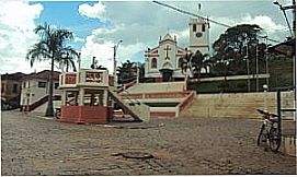 Eleut�rio - Igreja e coreto em Eleut�rio, distrito de Itapira - SP 
