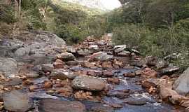 Pedras Altas do Mirim - Pedras Altas do Mirim-BA-Leito do Rio Itapicuru Mirim-Foto:Eiru