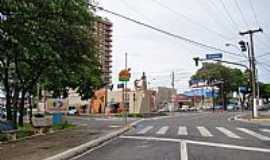 Franca - Franca-SP-Rua Major Niccio com Presidente Vargas-Foto:Alexandre Bonacini