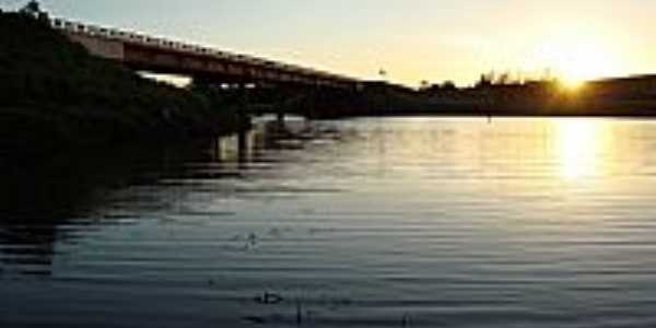 Gardênia-SP-Pôr do Sol na Ponte-Foto:Netto Monteiro