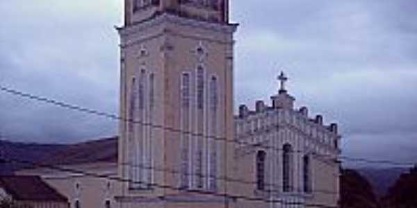 Matriz da Parquia Senhor Bom Jesus em Pindobau-BA-Foto:Antonio Macedo Rocha