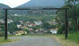 Iporanga - Entrada da Cidade de Iporanga, por Calderan.