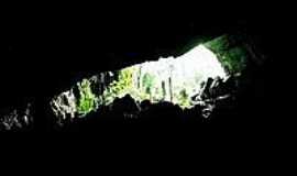 Iporanga - Caverna Laje Branca