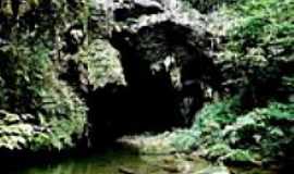 Iporanga - Exterior da Caverna Santo Antnio
