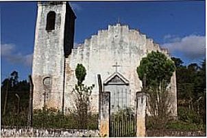 Capela em Itaboa, distrito de Ribeir�o Branco - SP