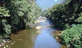 Itariri - Foto tirada sobre ponte pnsil