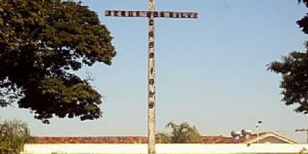 Junqueirpolis-SP-Cruzeiro na Praa da Matriz de Santo Antnio-Foto:Fabio Vasconcelos