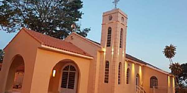 localidade de Lcio Distrito de Marlia - SP - Igreja de Santa Luzia de Lcio