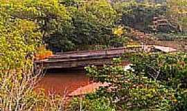 Lucianpolis - Antiga Ponte no Rio das Antas-Foto:Luciano Rizzieri