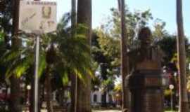 Mogi-Mirim - P. Central de Moji-Mirim, SP - Busto do jornalista Francisco Cardona, Por Roberto GASPARINNI