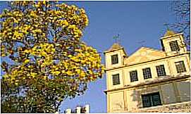 Natividade da Serra - Igreja Bairro Alto