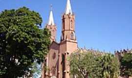 Ourinhos - Catedral do Senhor Bom Jesus em Ourinhos-SP-Foto:Vicente A. Queiroz