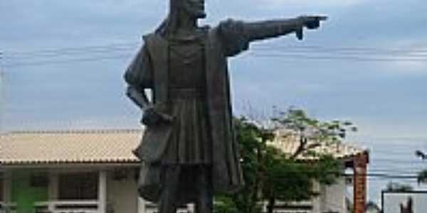 Porto Seguro-BA-Esttua em homenagem  Cabral-Foto:LUIS MACEDO