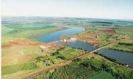 Palmital - Barragem Canoas II no rio Paranapanema na Cidade de Palmital, onde existia a balsa de Jos Leopoldino., Por LUIZ ROBERTO DA SILVA