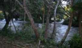 Pontes Gestal - cachoeira So Roberto, Por Lais Maria Pontes Gestal