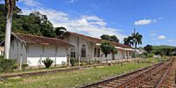 Estao Ferroviria de Queluz-SP-Foto:Halley Oliveira