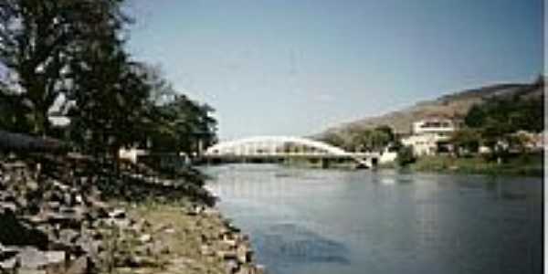 Ponte sobre o Rio Paraba do Sul-Foto:laercio Fabbri 