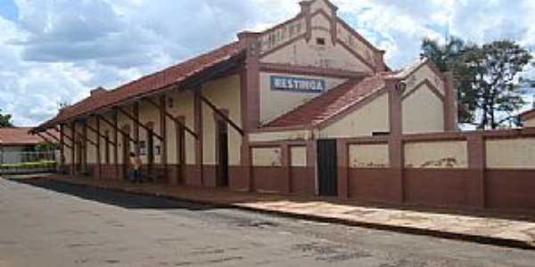 Restinga-SP-Antiga Estao Ferroviria Mogiana-Foto:adauto rodrigues