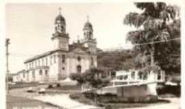 Ribeiro Bonito - foto antiga da Igreja Matriz e coreto, Por anonimus