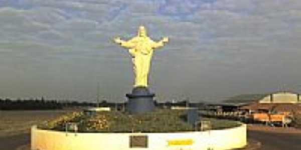 Cristo no Trevo de acesso de Ribeiro do Sul-SP-Foto:Alan Sousa