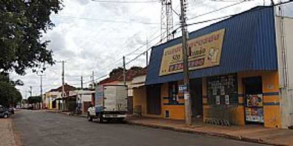 Ribeiro dos Santos-SP-Rua Comercial no centro do Distrito-Foto:olimpia24horas.com 