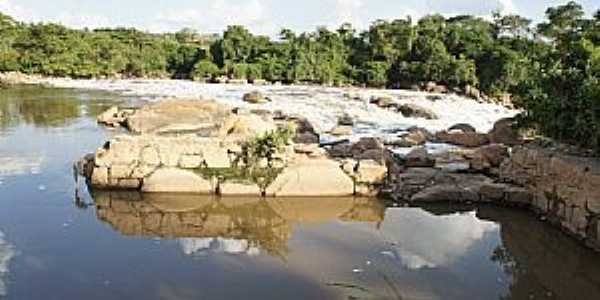 Rio Tiete, Salto, So Paulo -  por Ernandes C  Santos