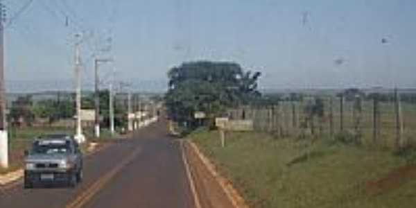 Rua Huet Bacelart em Salto Grande-SP-Fotowhelighton