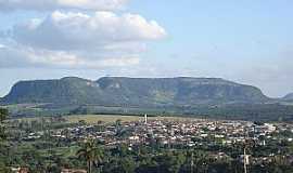 Santo Antnio da Alegria - Santo Antnio da Alegria, vendo-se ao fundo o morro do Ba