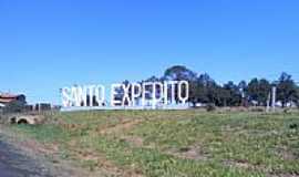 Santo Expedito - Entrada da cidade 