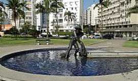 Santos - Monumento "O Pescador"
na Praa do Aqurio
Foto Joo Savioli