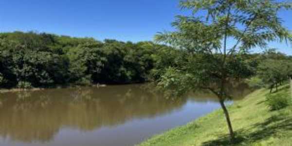 Lago no Parque Linear Dr. Tefilo Ribeiro de Andrade Filho - Por marcio rover