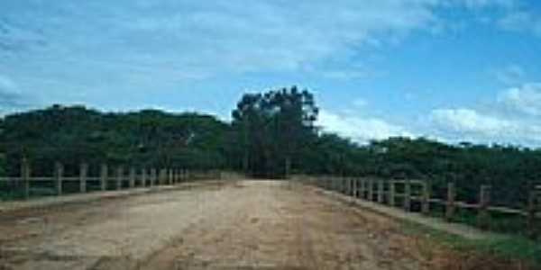 Ponte sobre o Rio Aguape -Rio Feio- Pau Dalho por Nim Rondi