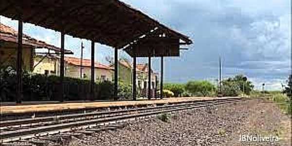 Silvnia-SP-Estao Ferroviria-Foto:Joo B. N. Oliveira