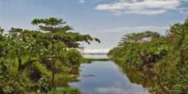 Rio Itinga desembocando no Mar, Por Valmirez