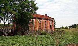 Sussui - Antiga casa de funcionrios da ferrovia-Foto:Fbio Vasconcelos 