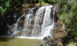 Timburi - Cachoeira em Timburi, Por Juliano D. A. Rosa