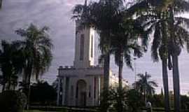 Turiba - Praa e Igreja-Foto:Fabricio Gonalves 