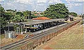 Valentim Gentil - Estao Ferroviria de Valentim Gentil-SP-Foto:edinilsonmarques